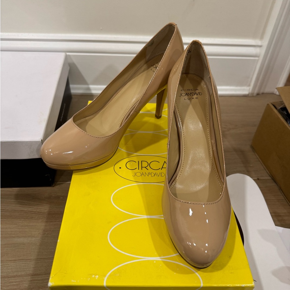 New nude shoes , size 7.5 with box . Circa Joan and David . Luxe
